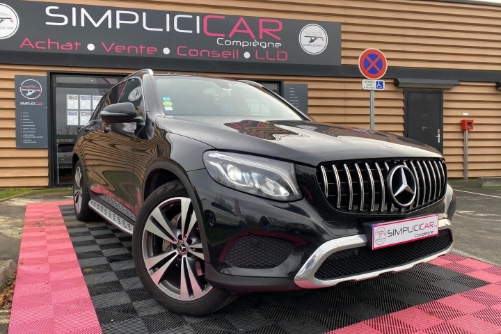 MERCEDES GLC